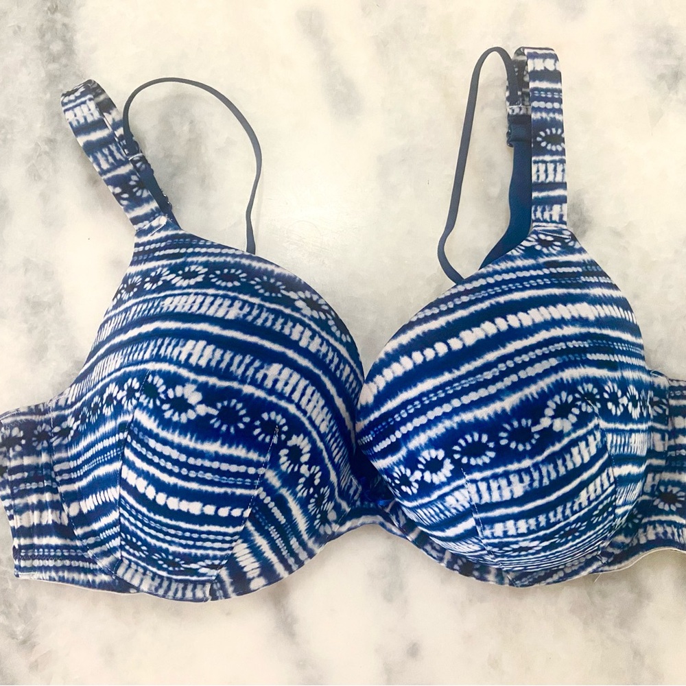 Cacique Navy and White Patterned Bra Sz 42 D
